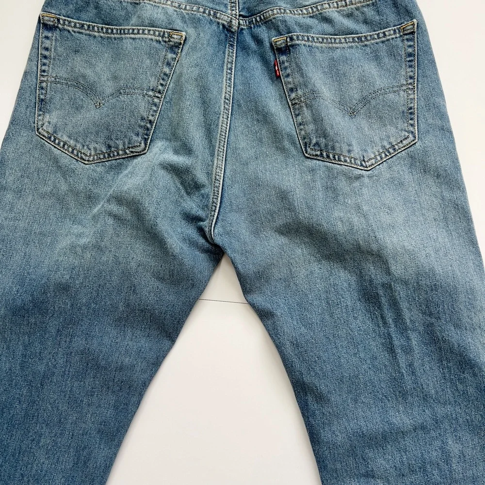Classic Levi’s Blue Men's Jeans